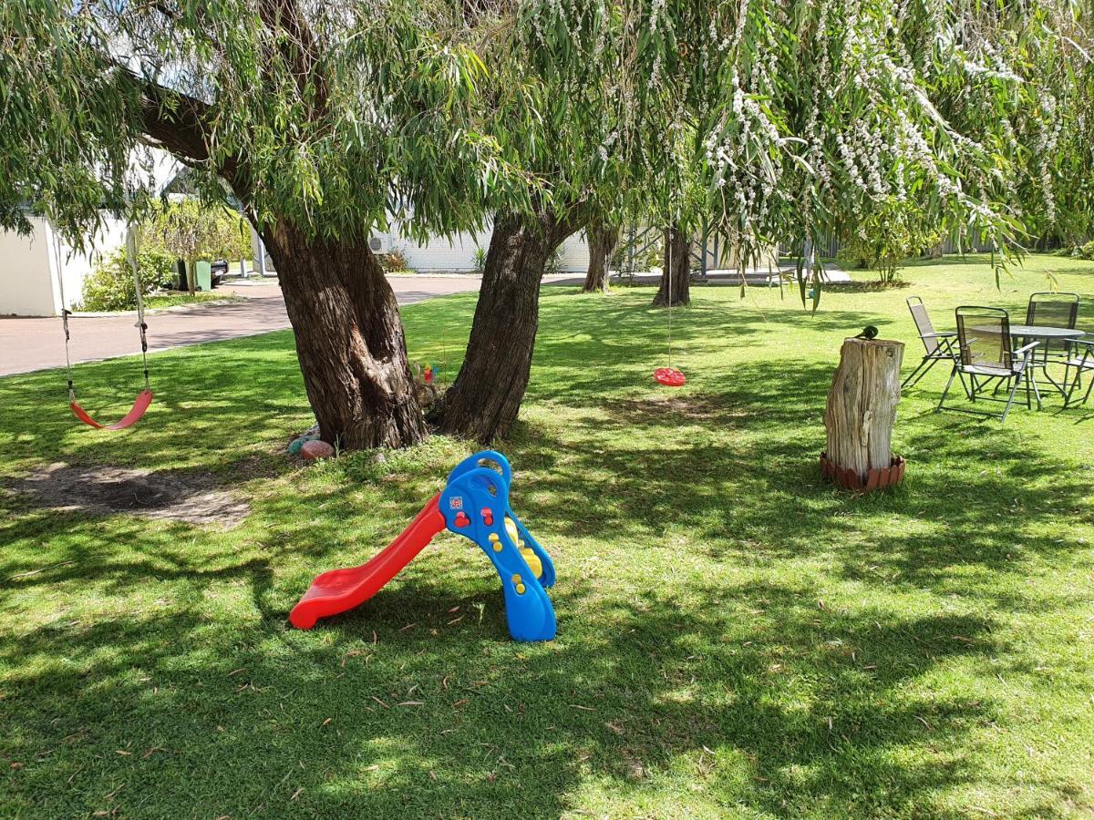 Busselton Holiday Units מראה חיצוני תמונה